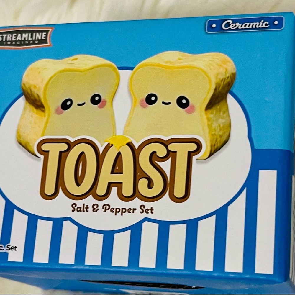 Toast Salt & Pepper Shaker Set - Cream Ceramic